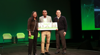 Invernadero fotovoltaico orgánico gana los premios Go Green in the City
